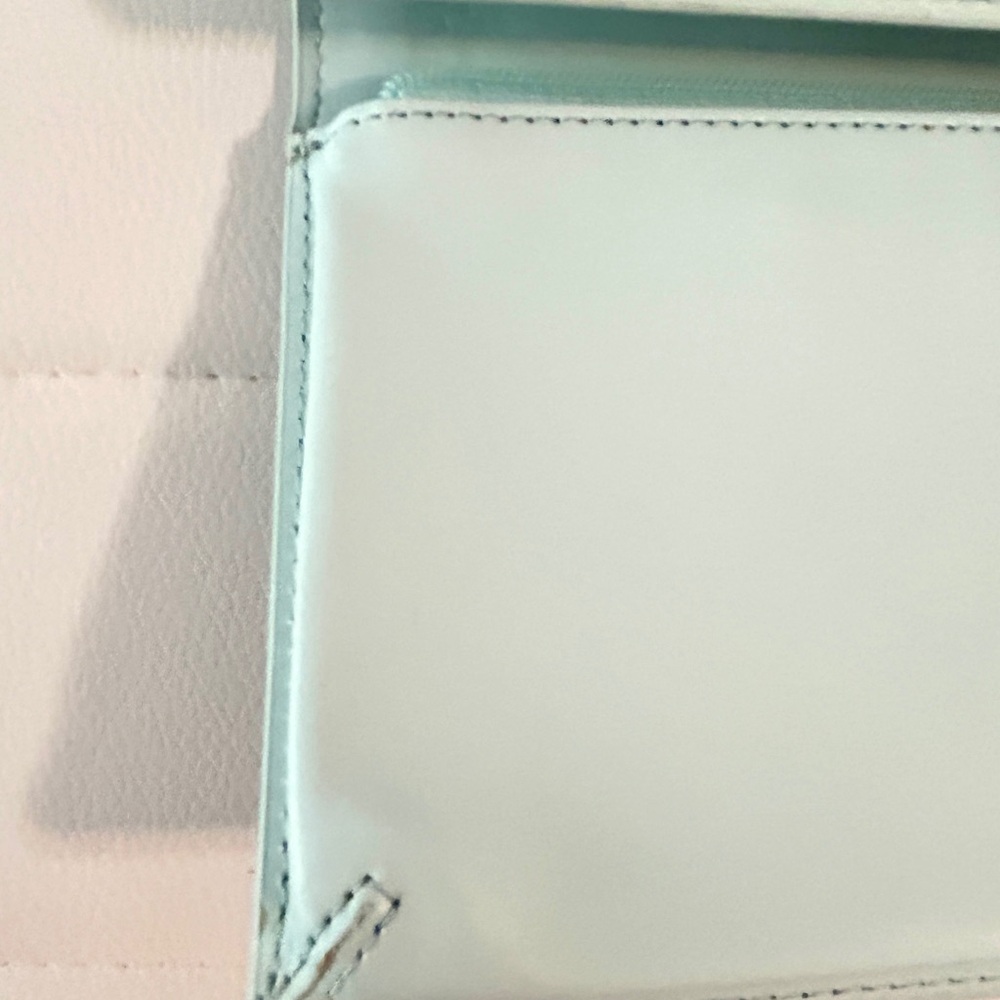 Kate Spade New Horizons Winni Convertible Wallet Without Strap - Picture 4 of 13
